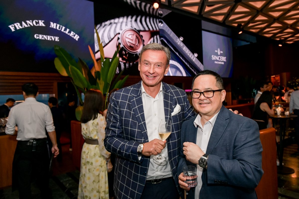 MR. ONG BAN, CEO OF SINCERE WATCH LIMITED & MR. NICHOLAS RUDAZ, CEO OF FRANCK MULLER GENÈVE.jpg